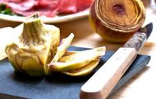 Carpaccio di carne salada e carciofi