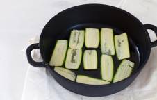Millefoglie di zucchine, crema al GranMix Classico Ferrari e pomodori secchi