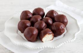 Palline al cocco ricoperte di cioccolato
