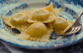 Ravioli cacio e pepe