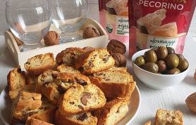 Cantucci salati con Pecorino