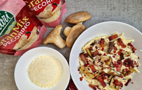 Trofie cremose con GranMix al Pecorino, funghi e pancetta