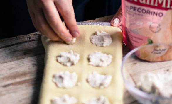 Ravioli cacio e pepe