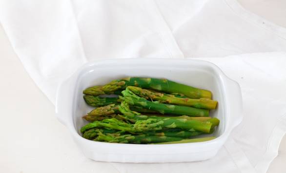 Asparagi gratinati alle mandorle e GranMix Ferrari