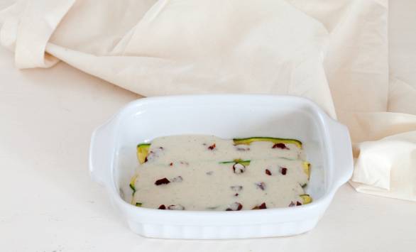 Millefoglie di zucchine, crema al GranMix Classico Ferrari e pomodori secchi