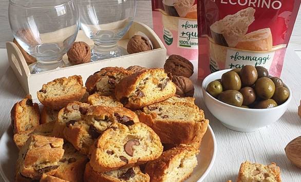 Cantucci salati con Pecorino