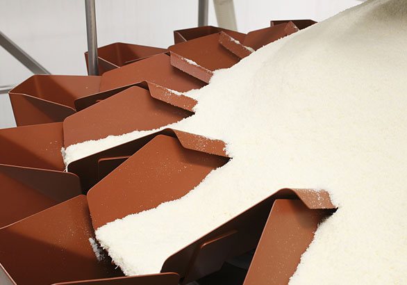 Formaggio Grattugiato Produzione del Formaggio Grattugiato Ferrari